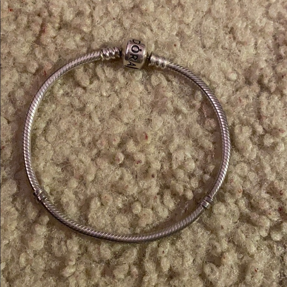 PANDORA self clasp bracelet